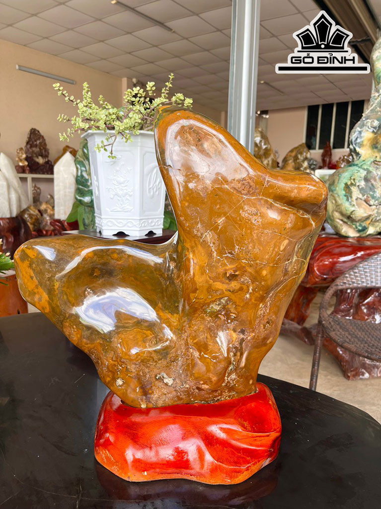 Tác Phẩm Đá Canxedon Đa Sắc Cao 54 Ngang 46 Riêng Đá Cao 45 (cm) 18,5kg