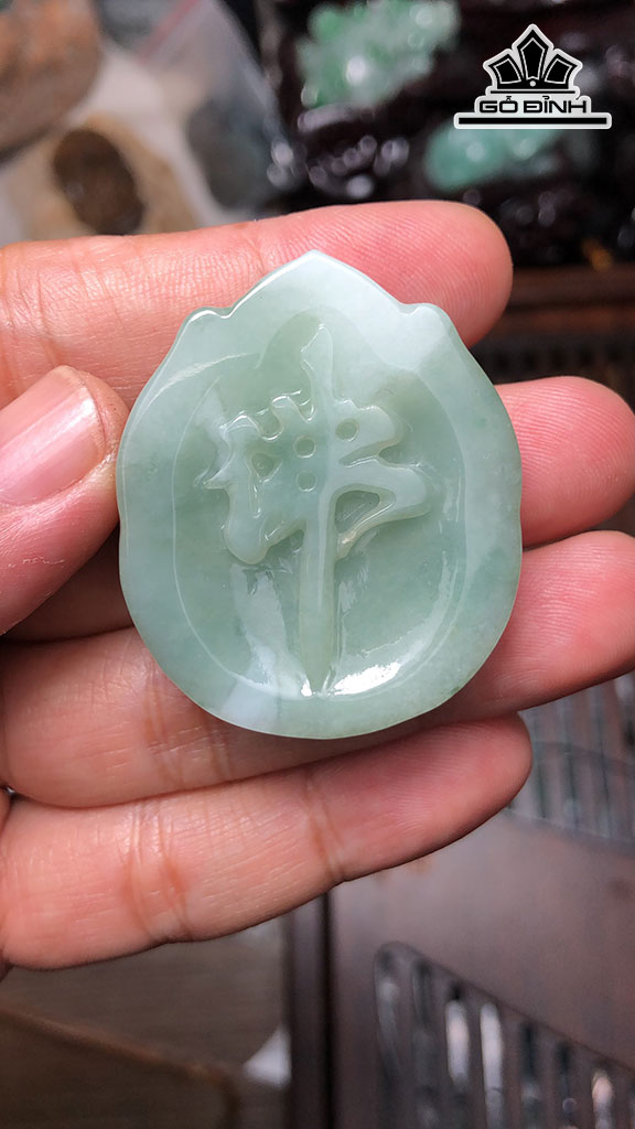 Mặt Dây Chuyền Adida Đá Cẩm Thạch Cao 42 Ngang 35 Sâu 12,3 (mm) 37g