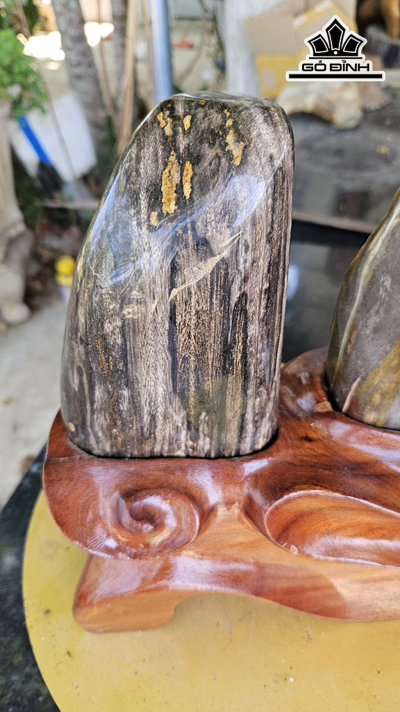 Cặp Phu Thê Gỗ Hóa Thạch Đen Cao 25 Ngang 20 (cm) 4kg