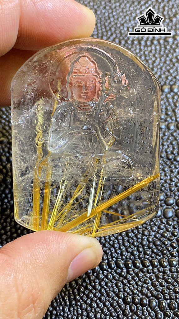 Mặt Dây Chuyền Đại Thế Chí Bồ Tát Đá Thạch Anh Tóc Vàng Cao 52,5 Ngang 39 Sâu 11,6 (mm) 48g