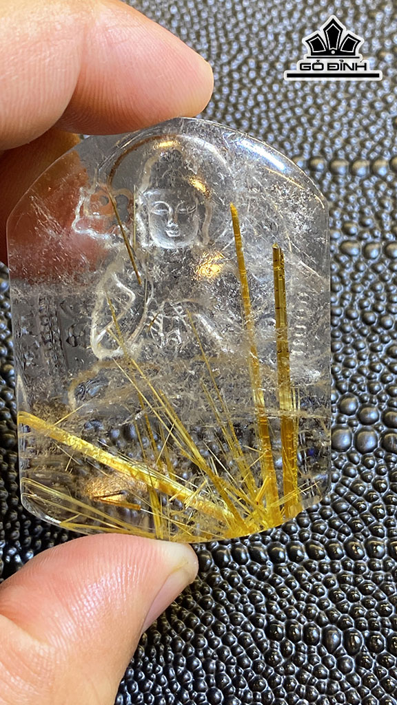 Mặt Dây Chuyền Đại Thế Chí Bồ Tát Đá Thạch Anh Tóc Vàng Cao 52,5 Ngang 39 Sâu 11,6 (mm) 48g