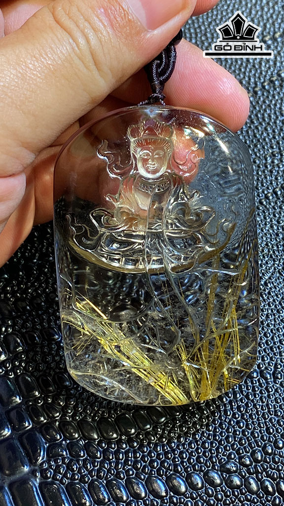 Mặt Dây Chuyền Quan Âm Đá Thạch Anh Tóc Vàng Cao 70 Ngang 47 Sâu 14,8 (mm) 93g