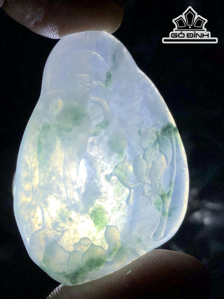 Mặt Dây Chuyền Quan Âm Hoa Bay Đá Cẩm Thạch Cao 48,5 Ngang 33 Sâu 4,2 (mm) 11,4g