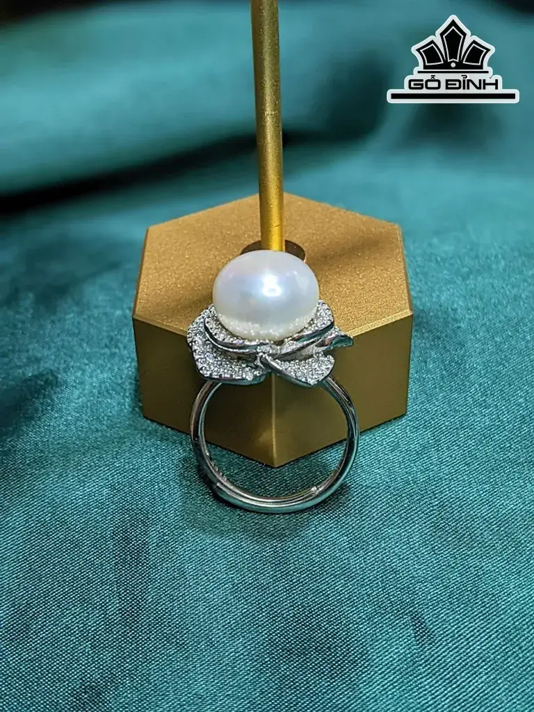 Nhẫn Ngọc Trai Bán Cầu Size 11,5 Li