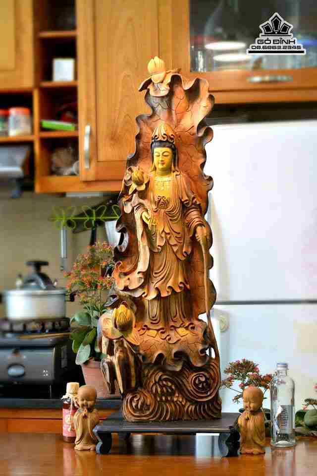 Tuong-Phat-Ba-Quan-Am-go-lua-bach-xanh-