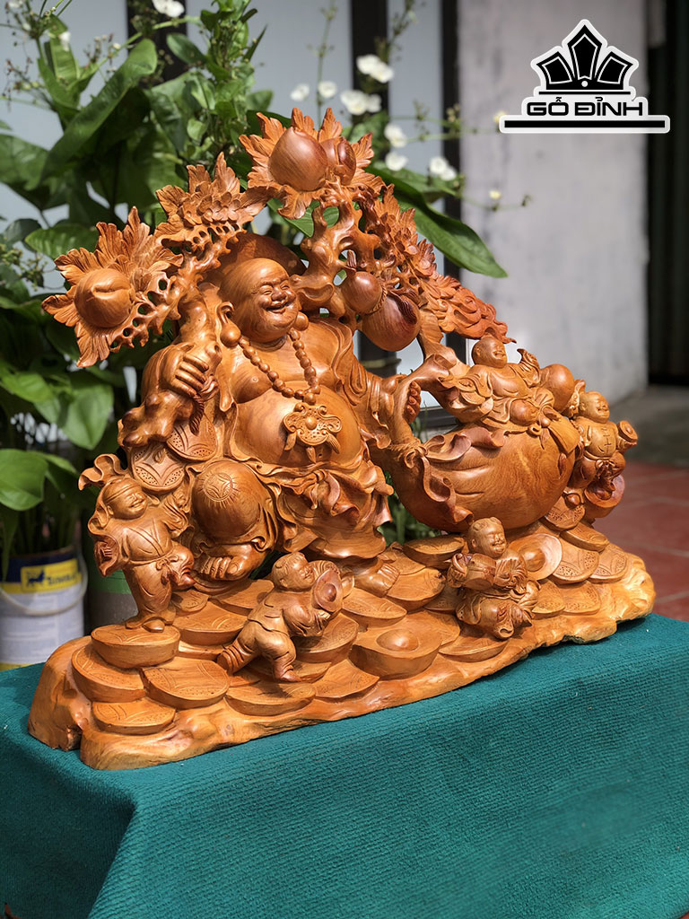 tuong-phat-di-lac-tam-phuc-go-huong-cao-65-ngang-82-sau-24-cm-444229