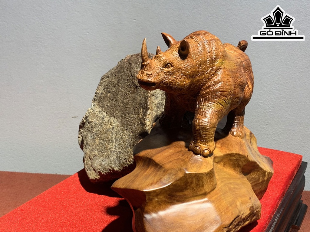 tuong-te-giac-go-huong-om-da-cao-20-ngang-30-sau-25-cm-444521