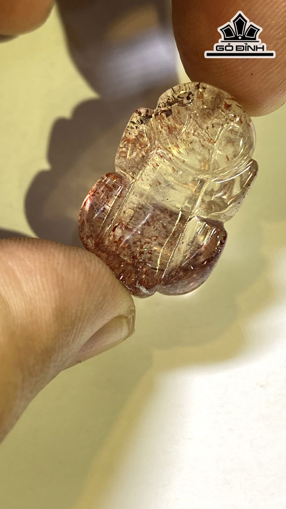 Mặt Dây Chuyền Tỳ Hưu Đá Thạch Anh Tóc Dâu Tây Cao 25 Ngang 16,5 Sâu 11,8 (mm) 7,8g