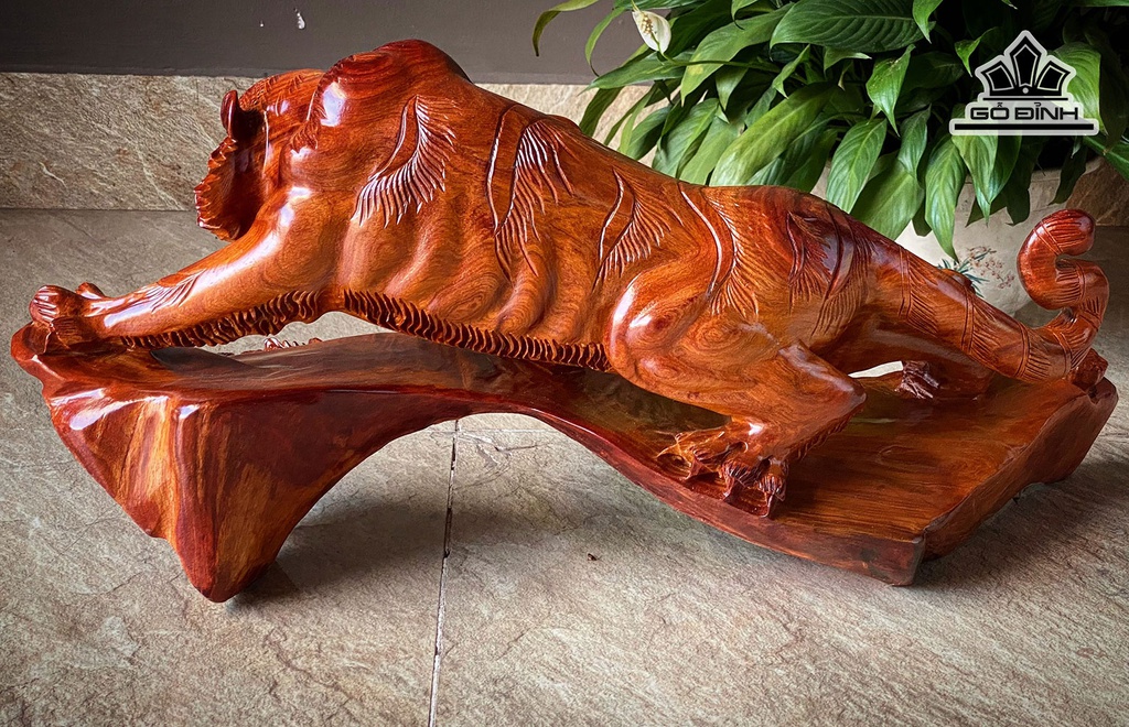 tuong-ho-phong-thuy-go-huong-cao-28-ngang-61-sau-19-cm-444754