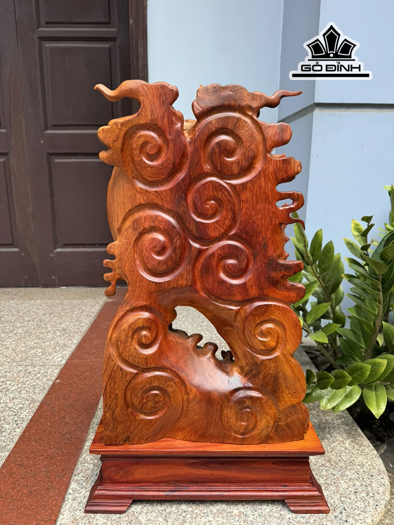 tuong-ca-chep-hoa-rong-go-huong-cao-70-ngang-36-sau-12-cm-445008