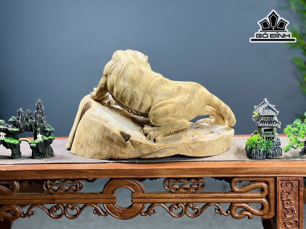 tuong-ho-phong-thuy-go-ngoc-am-cao-31-ngang-50-sau-30-cm-445444