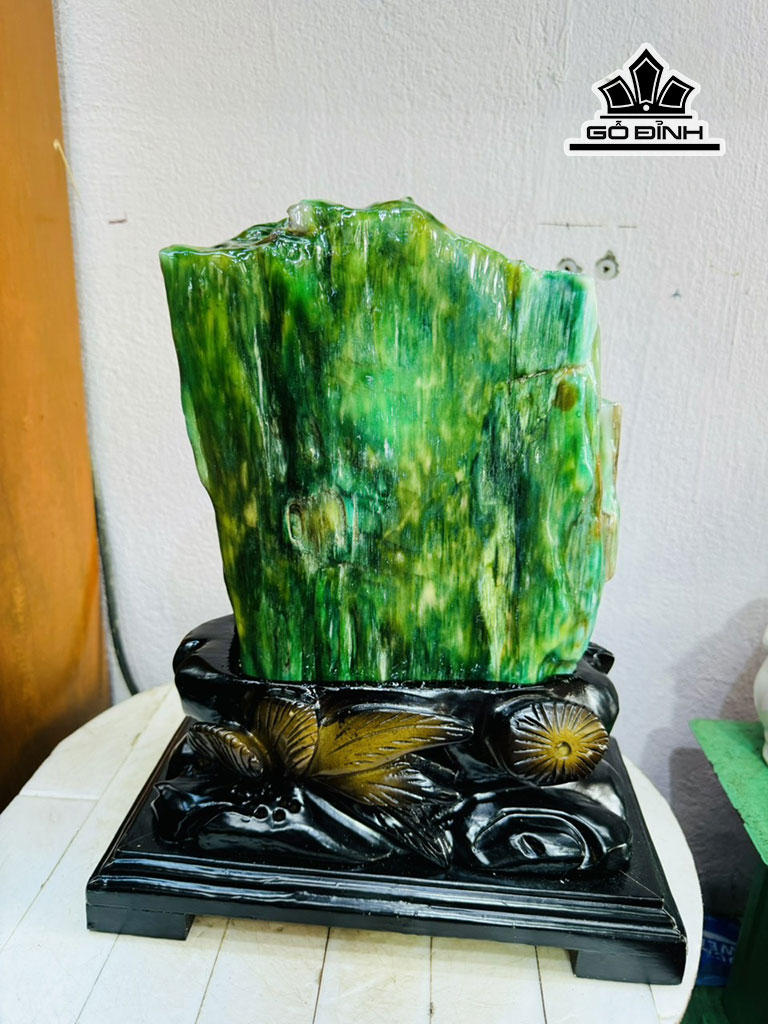 tac-pham-go-hoa-ngoc-cao-34-ngang-20-cm-66kg-445662