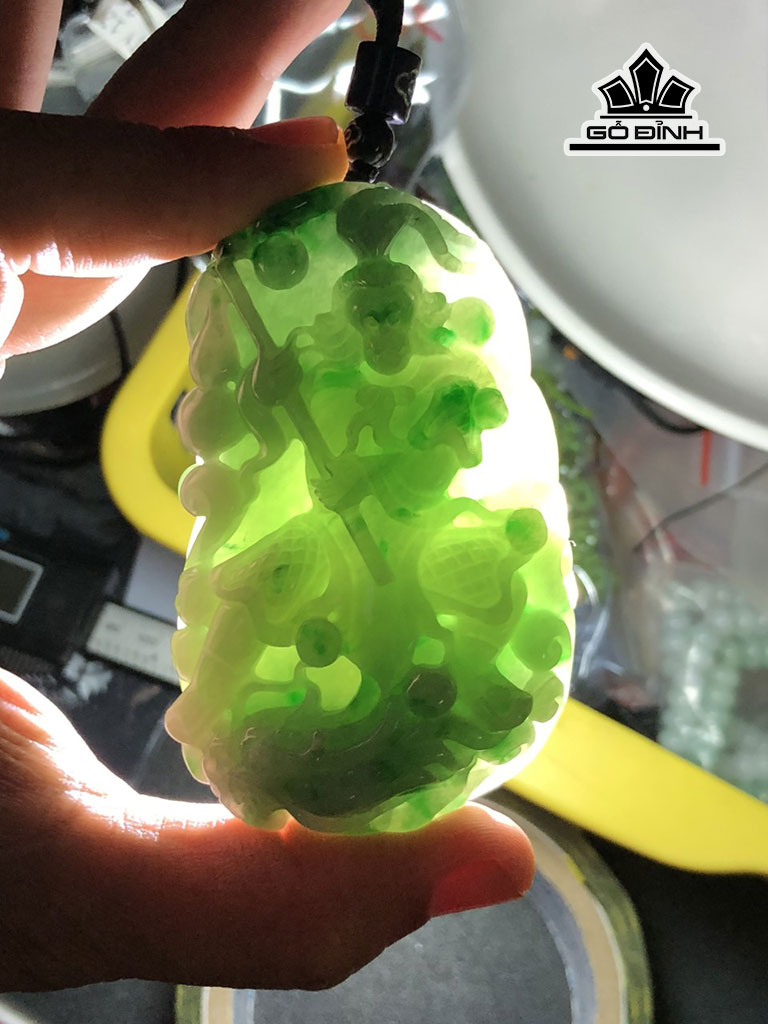 mat-day-chuyen-dai-thanh-da-cam-thach-cao-78-ngang-48-sau-21-mm-131g-445841