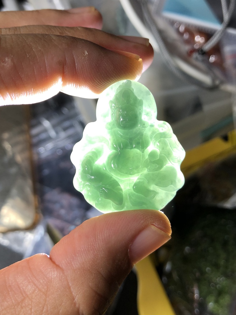 mat-day-chuyen-hoang-than-tai-da-cam-thach-cao-365-ngang-30-sau-58-mm-10g-445858