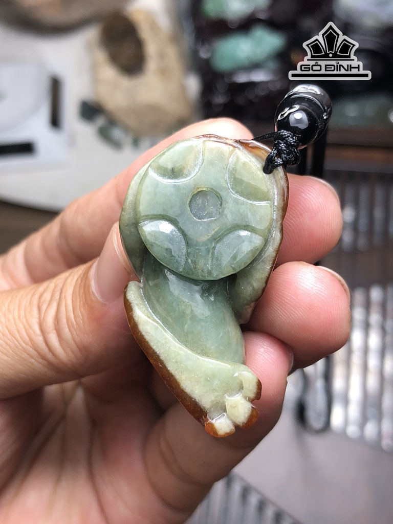 mat-day-chuyen-thiem-thu-da-cam-thach-cao-43-ngang-228-sau-246-mm-445894