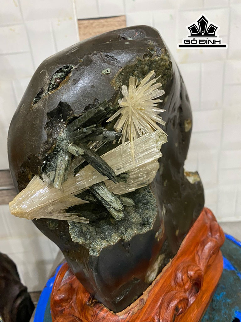 bong-hoa-uu-dam-da-tram-tich-cao-27-cm-7kg-446133