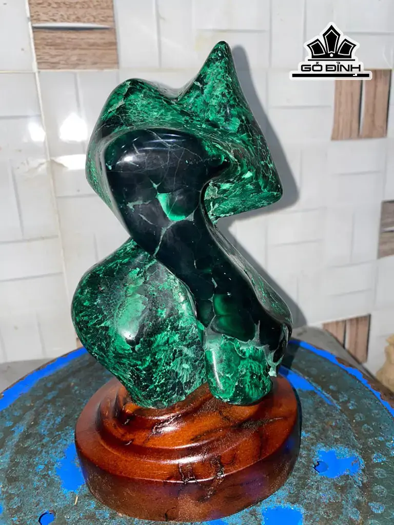 tac-pham-da-malachite-cao-21-cm-2kg-446249