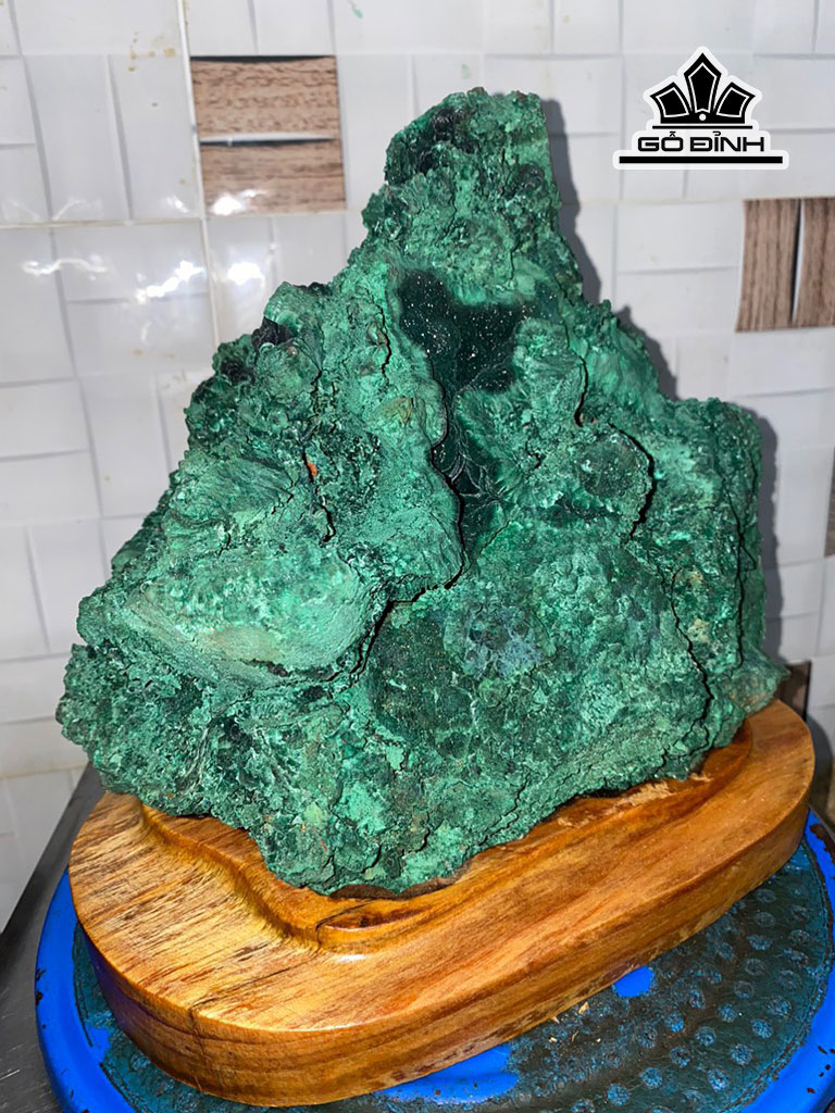 tac-pham-da-malachite-cao-27-ngang-23-cm-83kg-446272