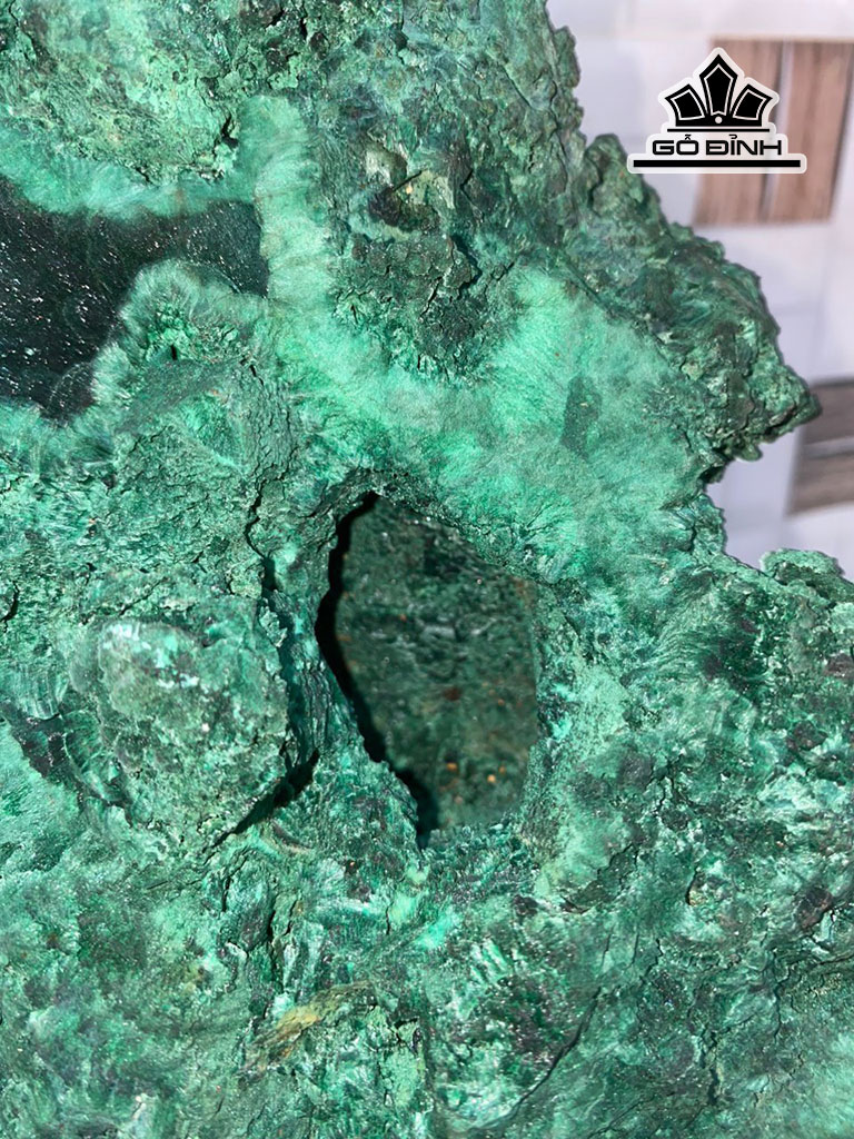 tac-pham-da-malachite-cao-27-ngang-23-cm-83kg-446273