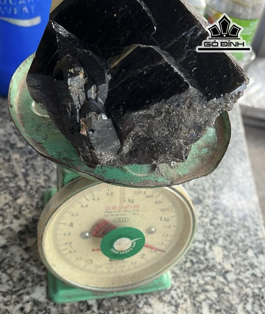 tac-pham-da-thach-anh-den-cao-10-ngang-16-cm-17kg-446296