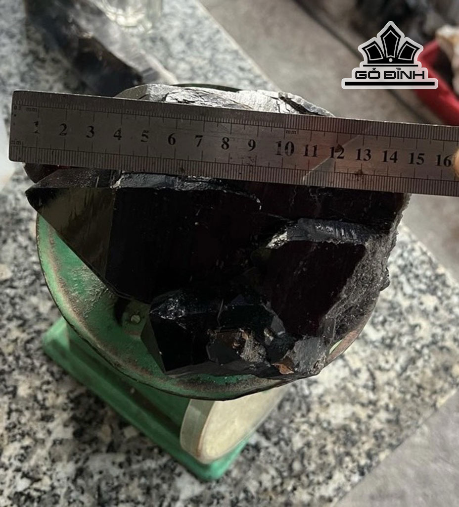 tac-pham-da-thach-anh-den-cao-10-ngang-16-cm-17kg-446299