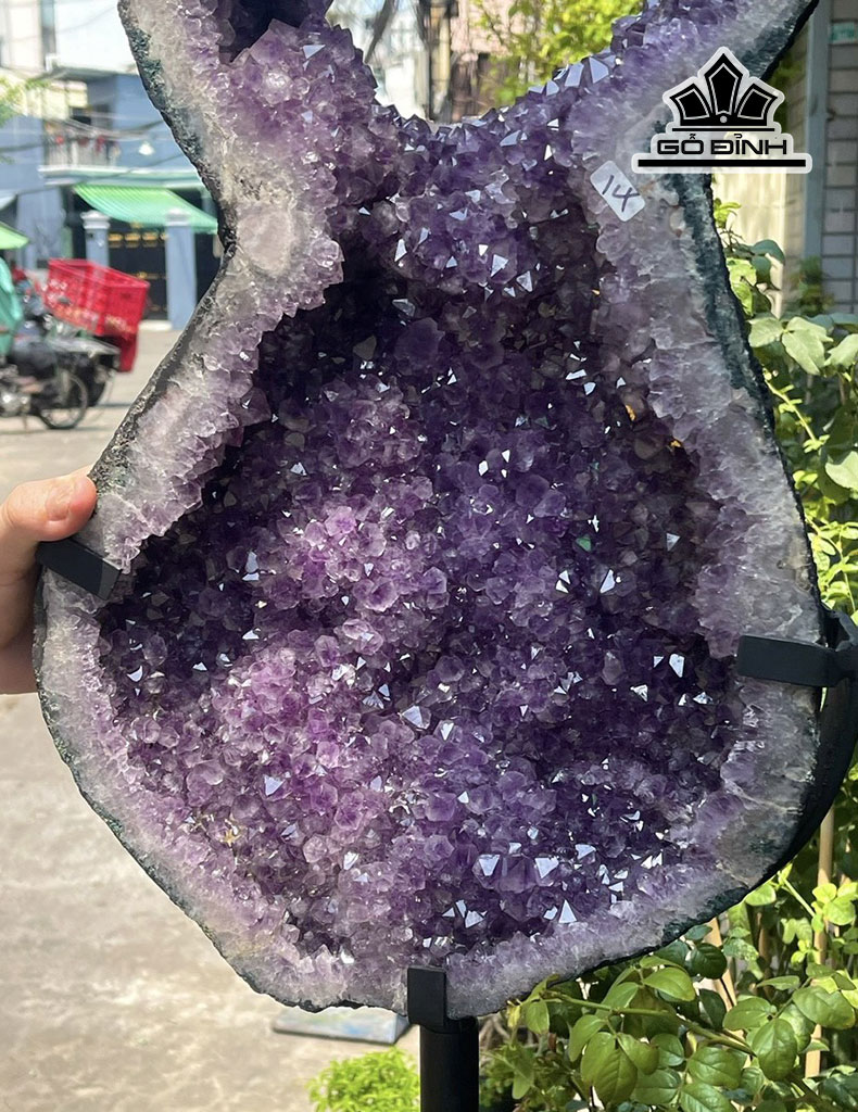 tac-pham-da-thach-anh-tim-cao-58-ngang-31-cm-1838kg-446306