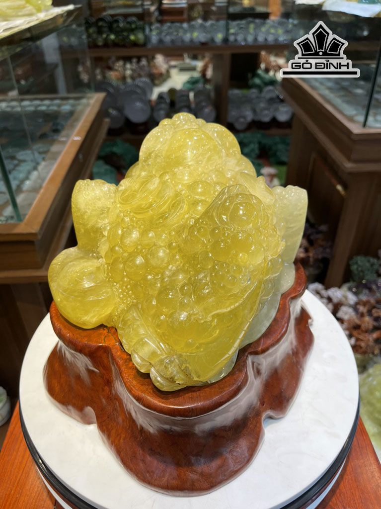 tac-pham-thiem-thu-da-thach-anh-vang-cao-26-ngang-23-sau-16-de-cao-28-ngang-26-sau-23-cm-79kg-446467