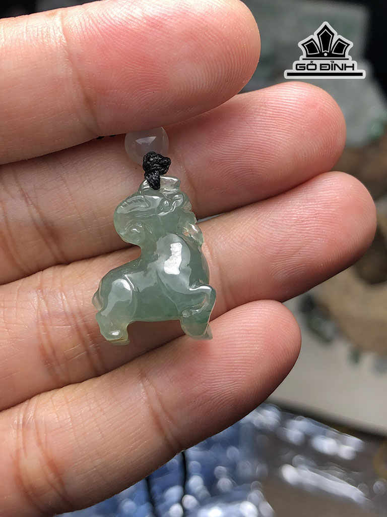 mat-day-chuyen-de-da-cam-thach-cao-23-ngang-15-sau-97-mm-5g-446501