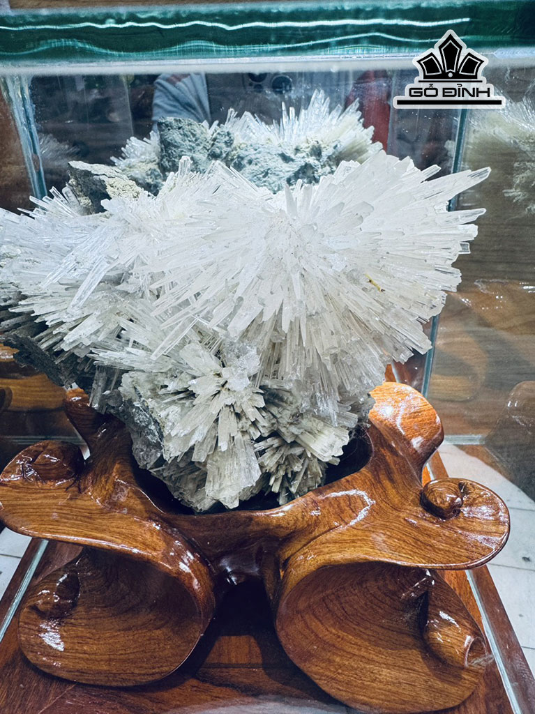 bong-hoa-uu-dam-da-tram-tich-cao-29-ngang-18-cm-39kg-446852