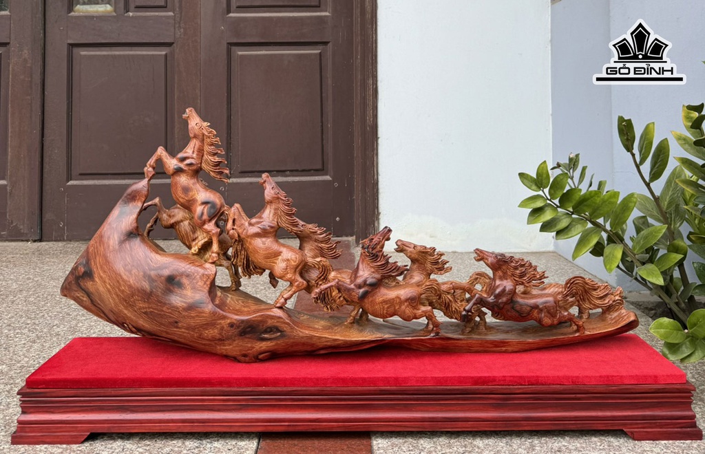 tuong-ma-dao-thanh-cong-go-cam-cao-48-ngang-90-sau-15-cm-447003