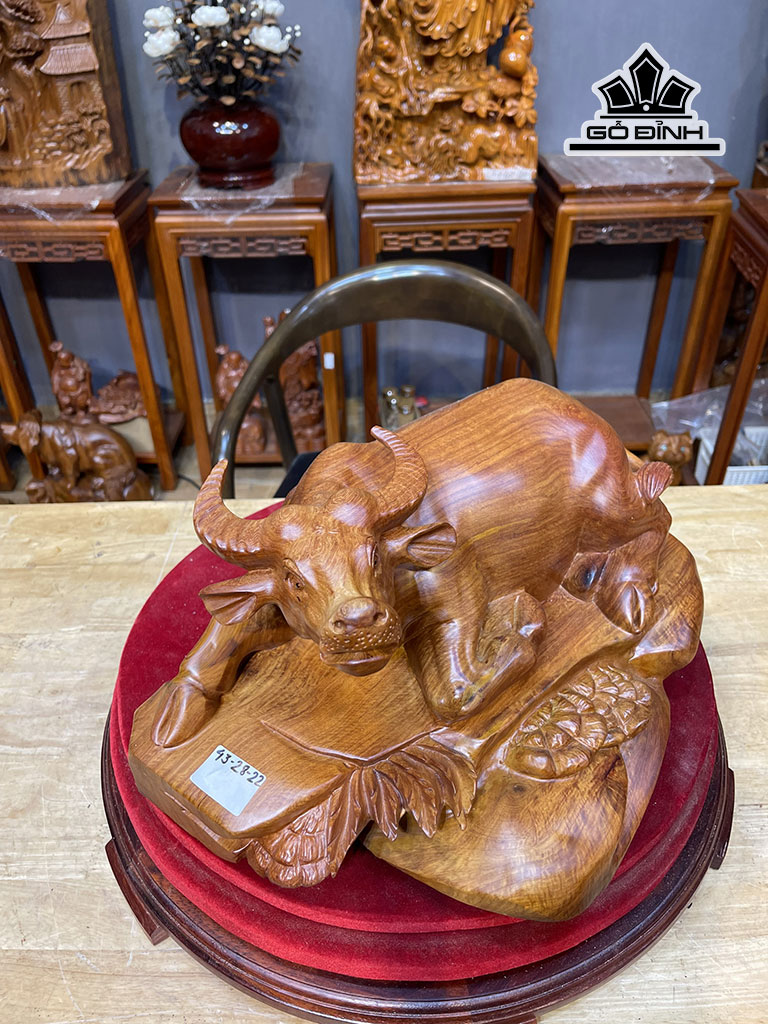 tuong-trau-go-huong-cao-22-ngang-43-sau-28-cm-447365