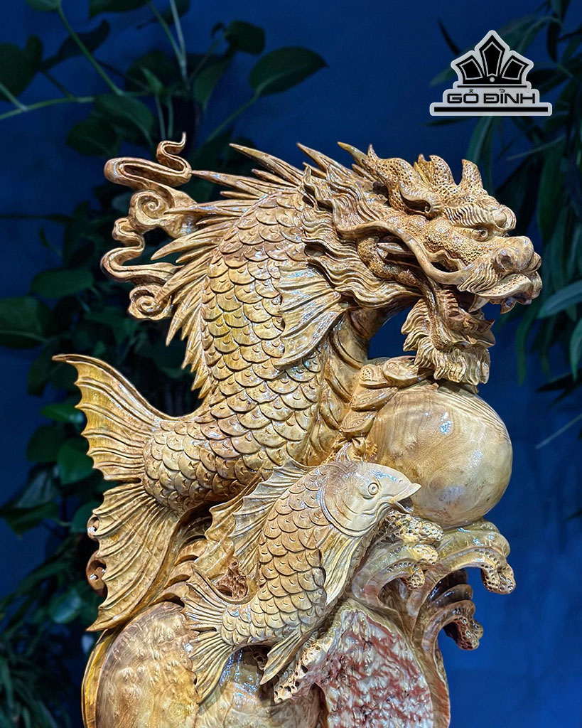 tuong-ca-chep-hoa-rong-go-nu-khao-cao-60-ngang-32-sau-19-cm-447629