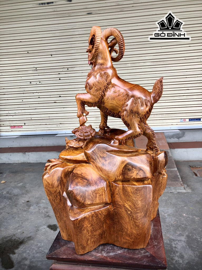 tuong-de-mau-tu-go-huong-cao-64-ngang-43-sau-36-cm-447775