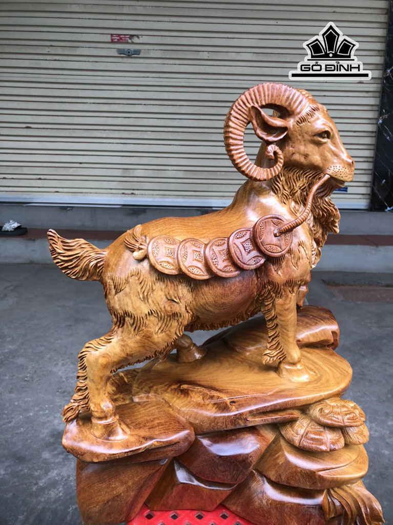 tuong-nhat-duong-go-huong-cao-45-ngang-30-sau-20-cm-447785
