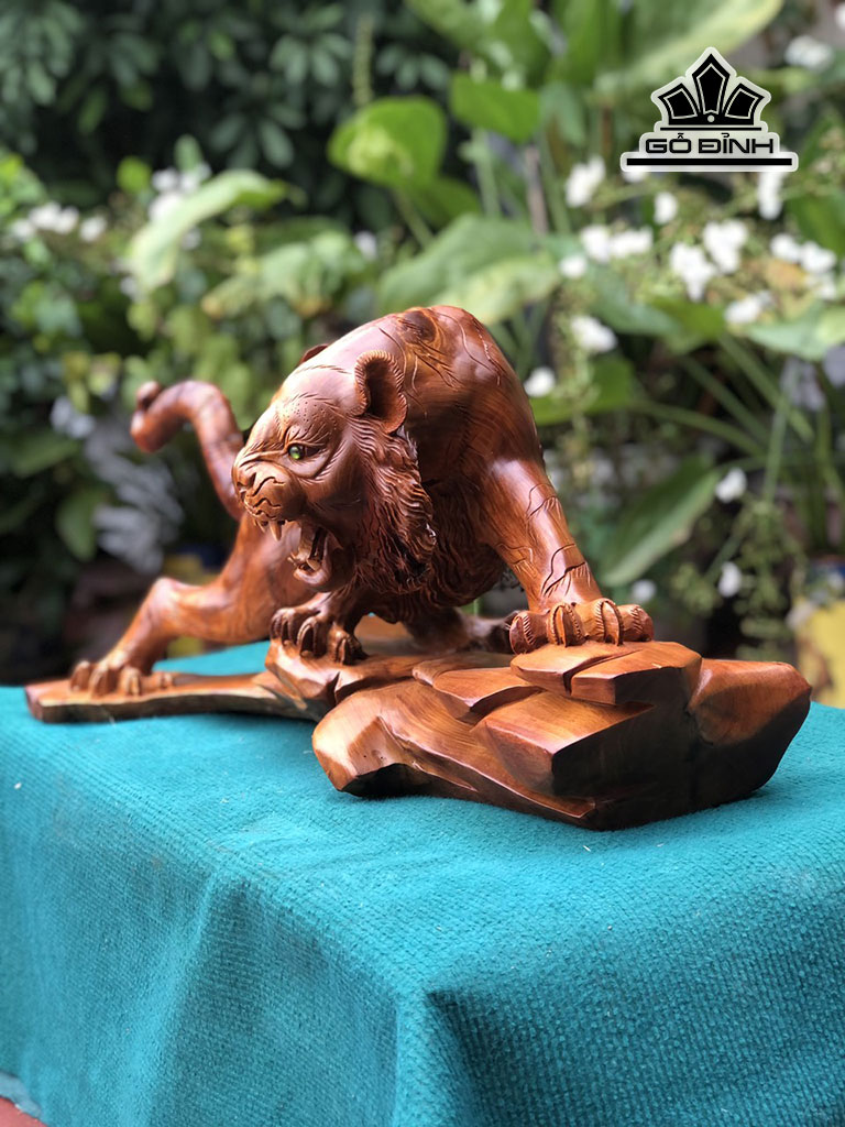 tuong-ho-phong-thuy-go-huong-cao-31-ngang-74-sau-38-cm-447846