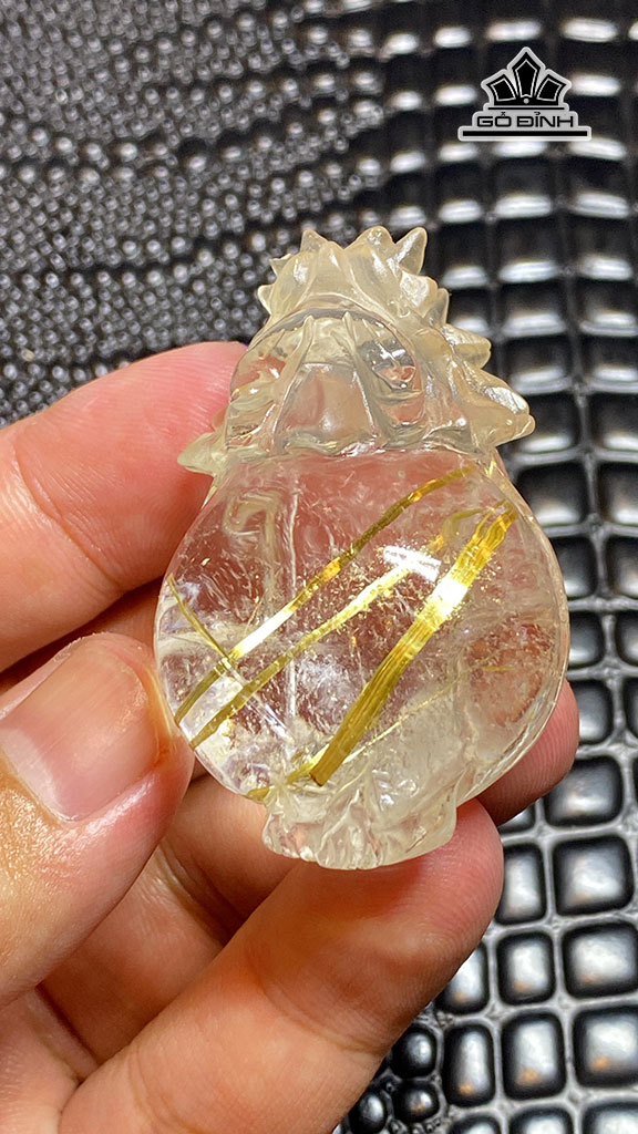 mat-day-chuyen-long-quy-da-thach-anh-toc-vang-cao-506-ngang-324-sau-242-mm-488g-448130