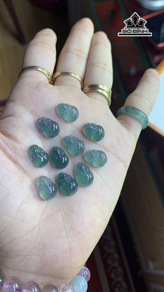 mat-day-chuyen-ty-huu-da-cam-thach-cao-122-ngang-9-sau-4-mm-448157