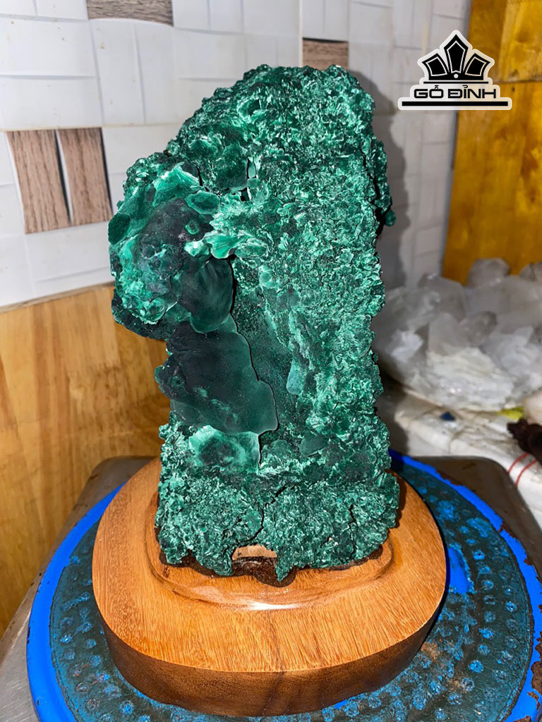 tac-pham-da-malachite-cao-26-cm-62kg-448272
