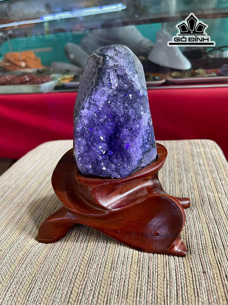 tinh-the-da-thach-anh-tim-cao-17-cm-1kg-448380