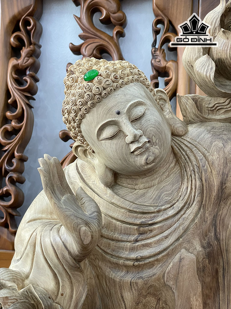 Tượng Nhất Tâm Bái Phật Gỗ Bách Xanh Cao 47 Ngang 67 Sâu 18 (cm)