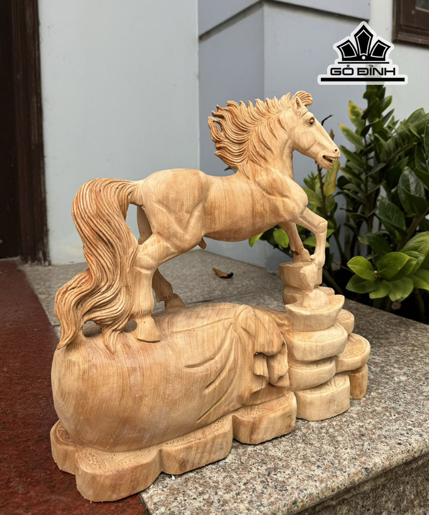 tuong-ngua-phong-thuy-nhat-ma-thong-dong-go-ngoc-am-cao-40-ngang-38-sau-15-cm-449035