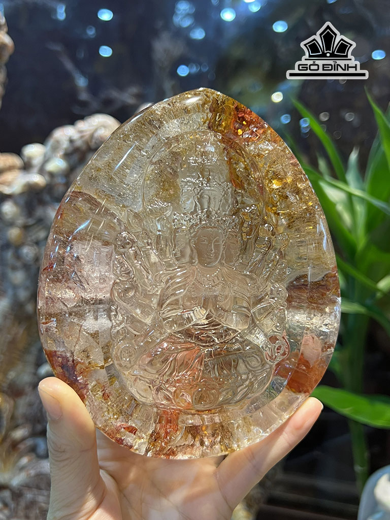 tac-pham-thien-thu-thien-nhan-da-thach-anh-uu-linh-cao-145-ngang-12-cm-449075