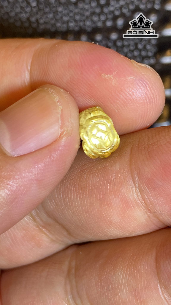 mat-nhan-ty-huu-da-thach-anh-toc-vang-cao-9-ngang-63-sau-58-mm-07g-449282