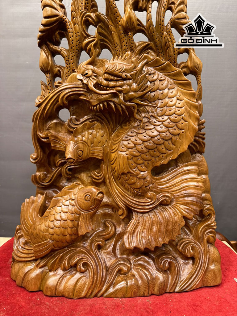 tuong-ca-chep-hoa-rong-go-ngoc-am-cao-68-ngang-43-sau-19-cm-449596