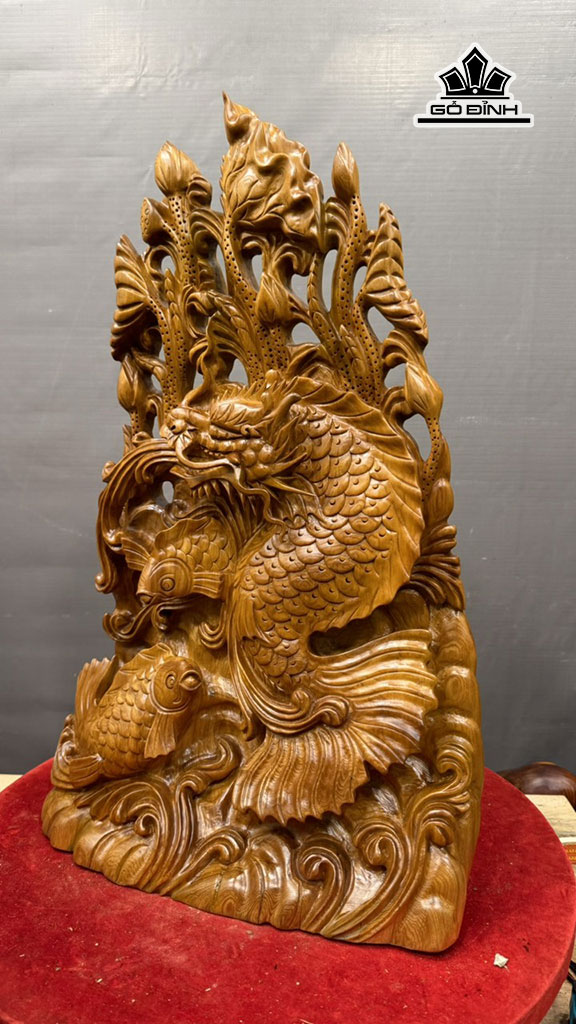 tuong-ca-chep-hoa-rong-go-ngoc-am-cao-68-ngang-43-sau-19-cm-449599