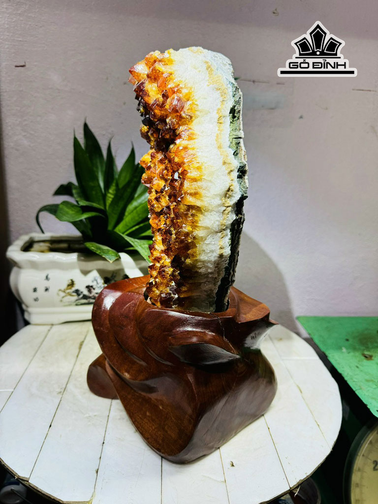 tinh-the-da-thach-anh-vang-cao-33-ngang-14-cm-48kg-449916