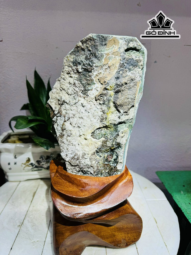 tinh-the-da-thach-anh-vang-cao-33-ngang-14-cm-48kg-449917