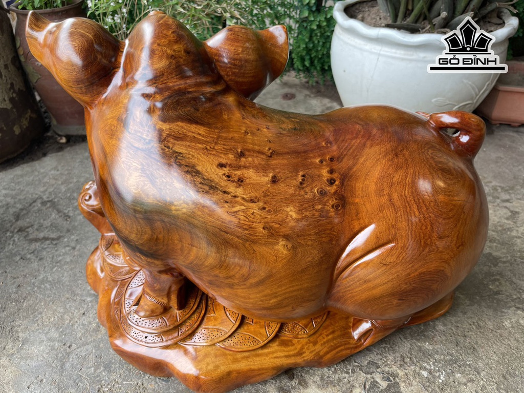 tuong-heo-go-huong-cao-43-ngang-60-sau-34-cm-450763