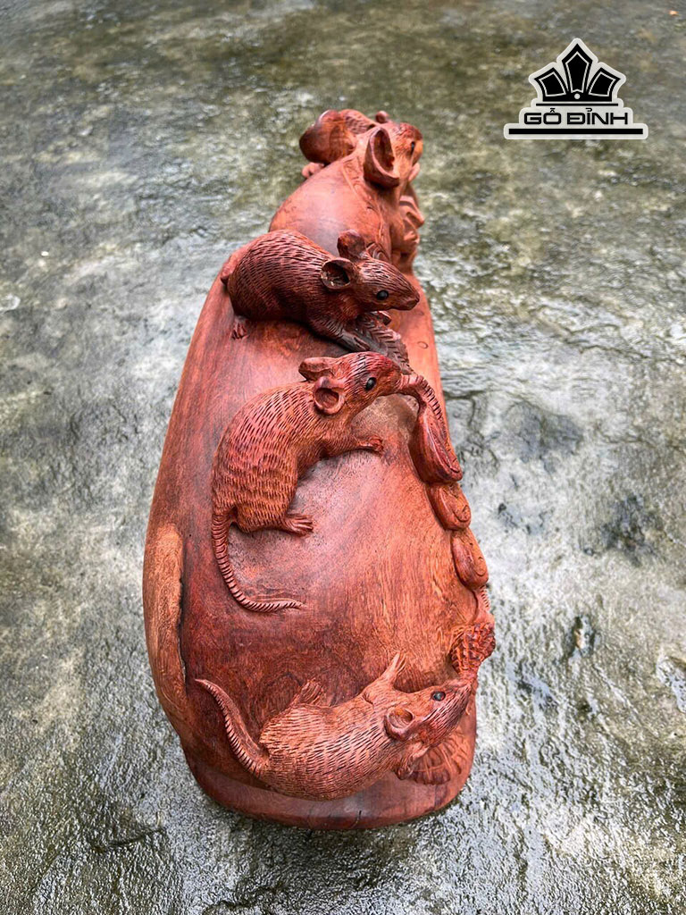 tuong-gia-dinh-chuot-chuot-go-huong-cao-24-ngang-52-sau-17-cm-450875
