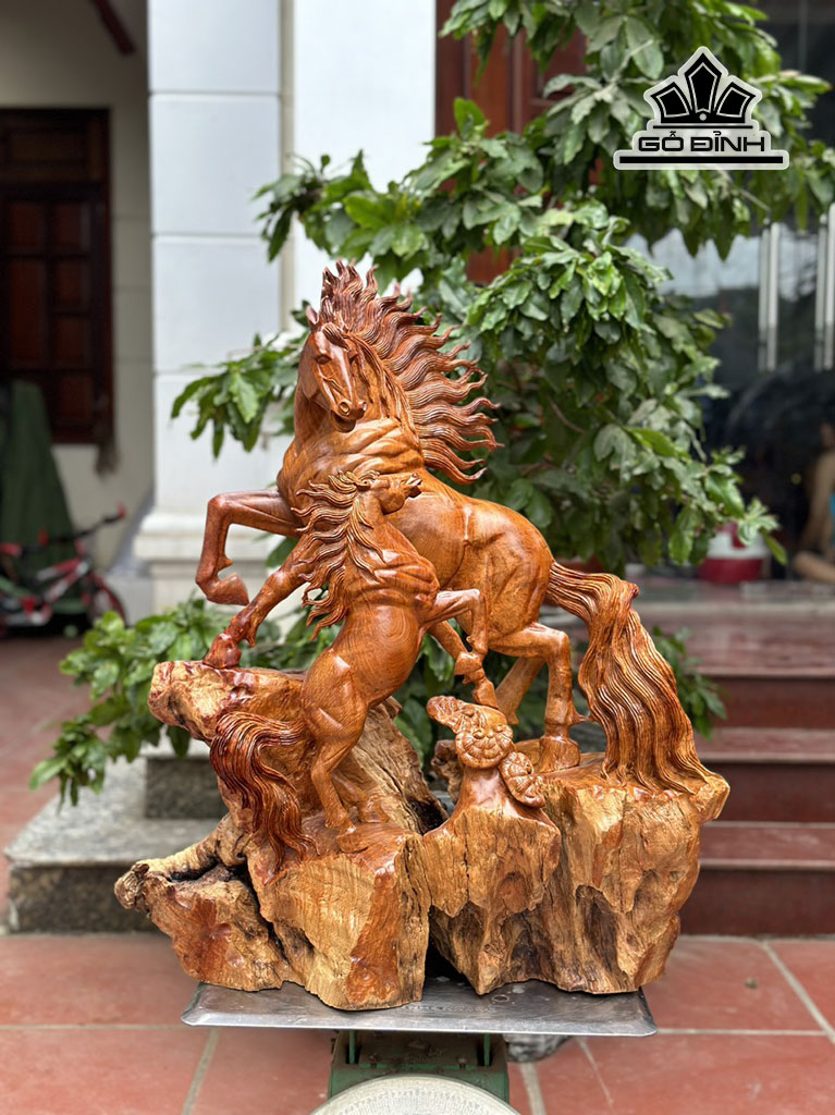 tuong-song-ma-uyen-uong-go-huong-cao-73-ngang-60-sau-26-cm-451275